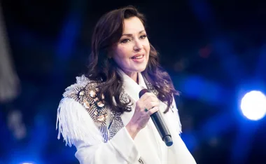 Tina Arena announces new Australia tour dates after a world tour cancellation: Behind her health scare