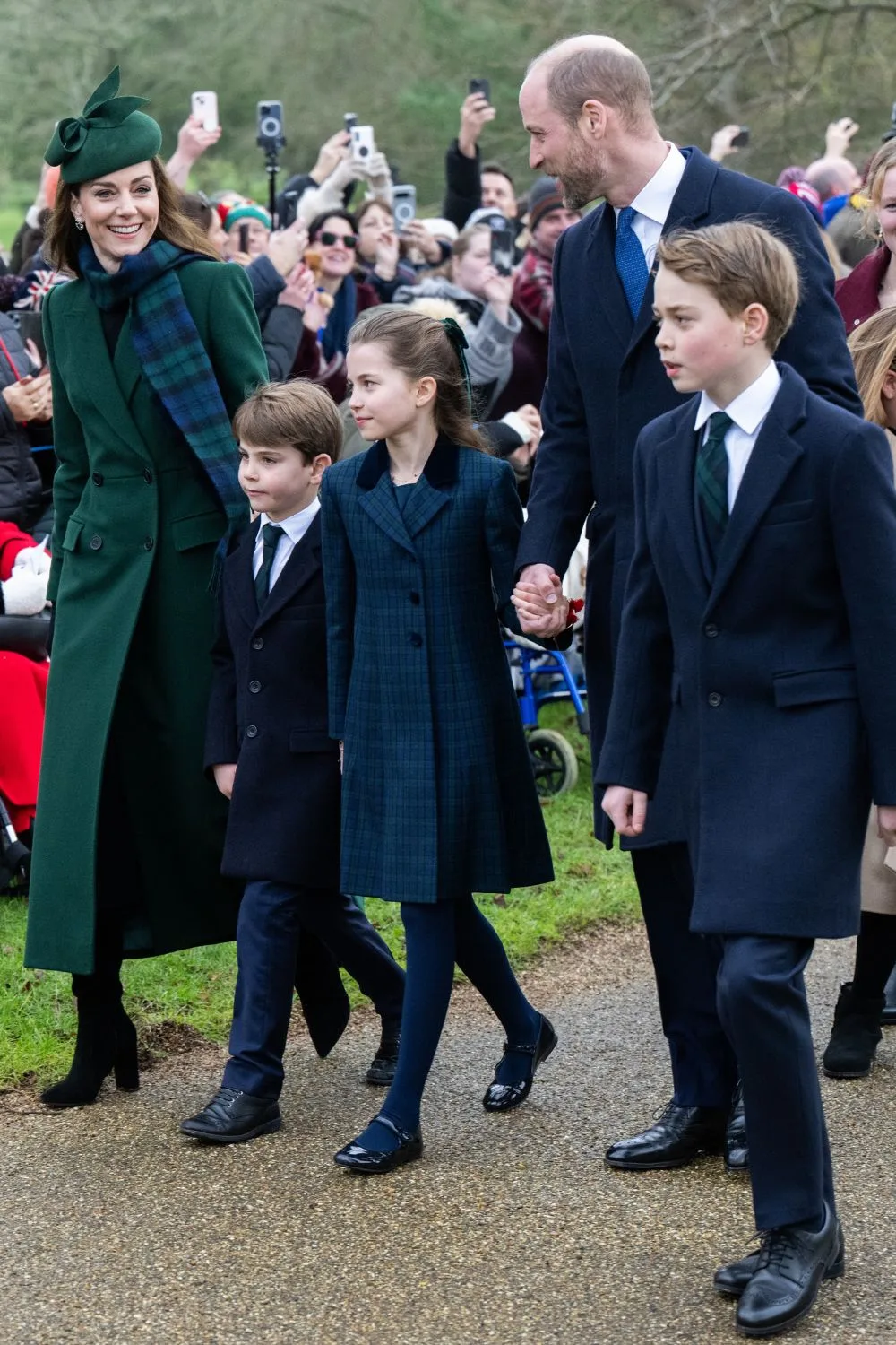 prince william and kate with their children at christmas