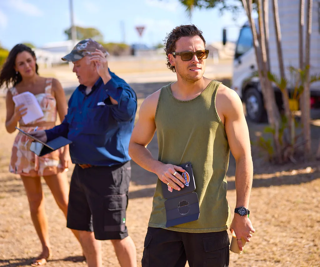 Patrick O'Connor films scenes of Home And Away in North Queensland.