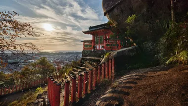 Kamikura Shrine (Kotobikiwa)