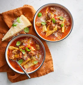 One-pot lasagne soup