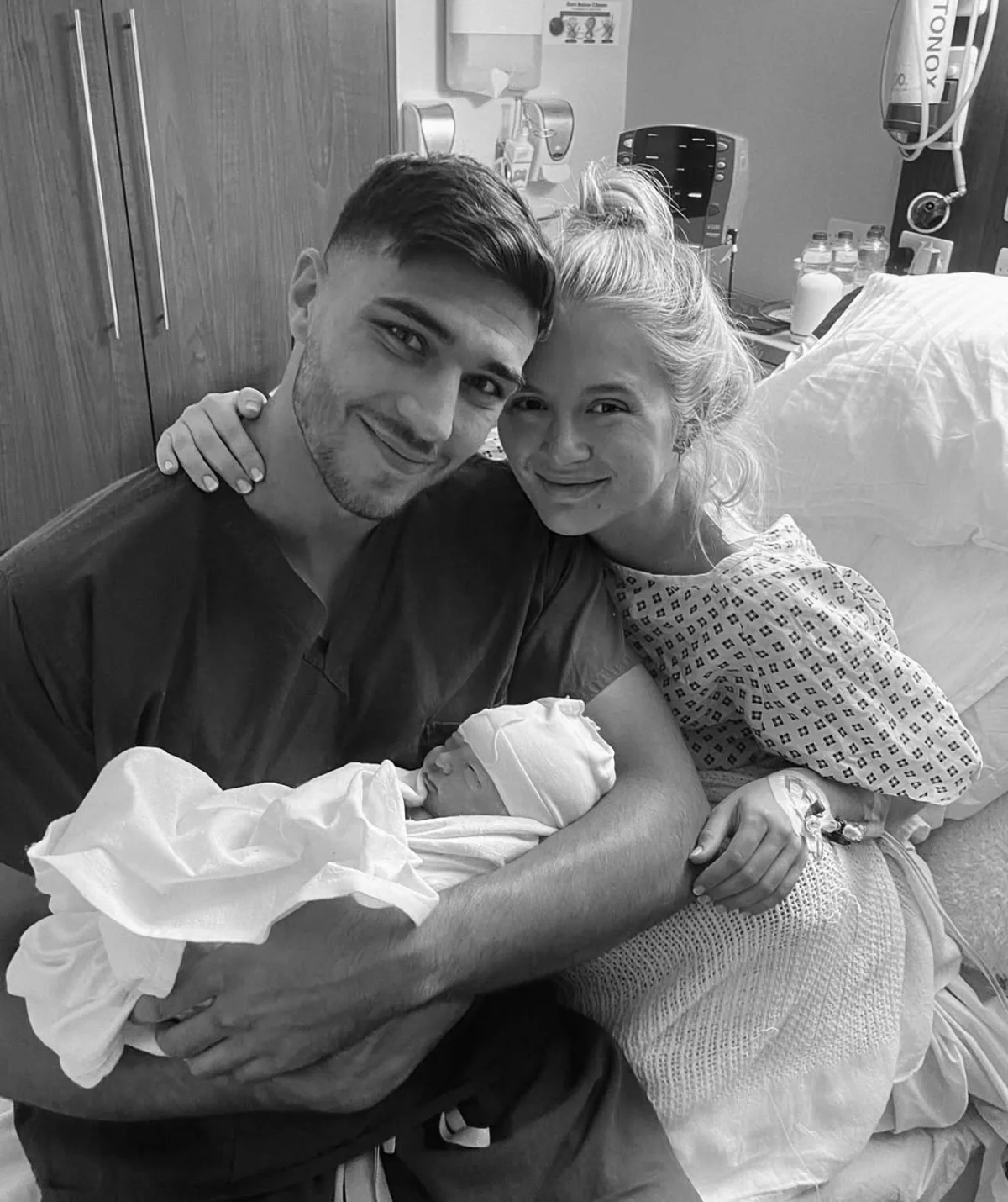 molly-mae hague tommy fury daughter birth