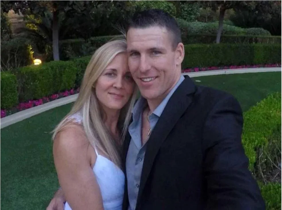 Gretchen Anthony (left) with her husband David Anthony (right)