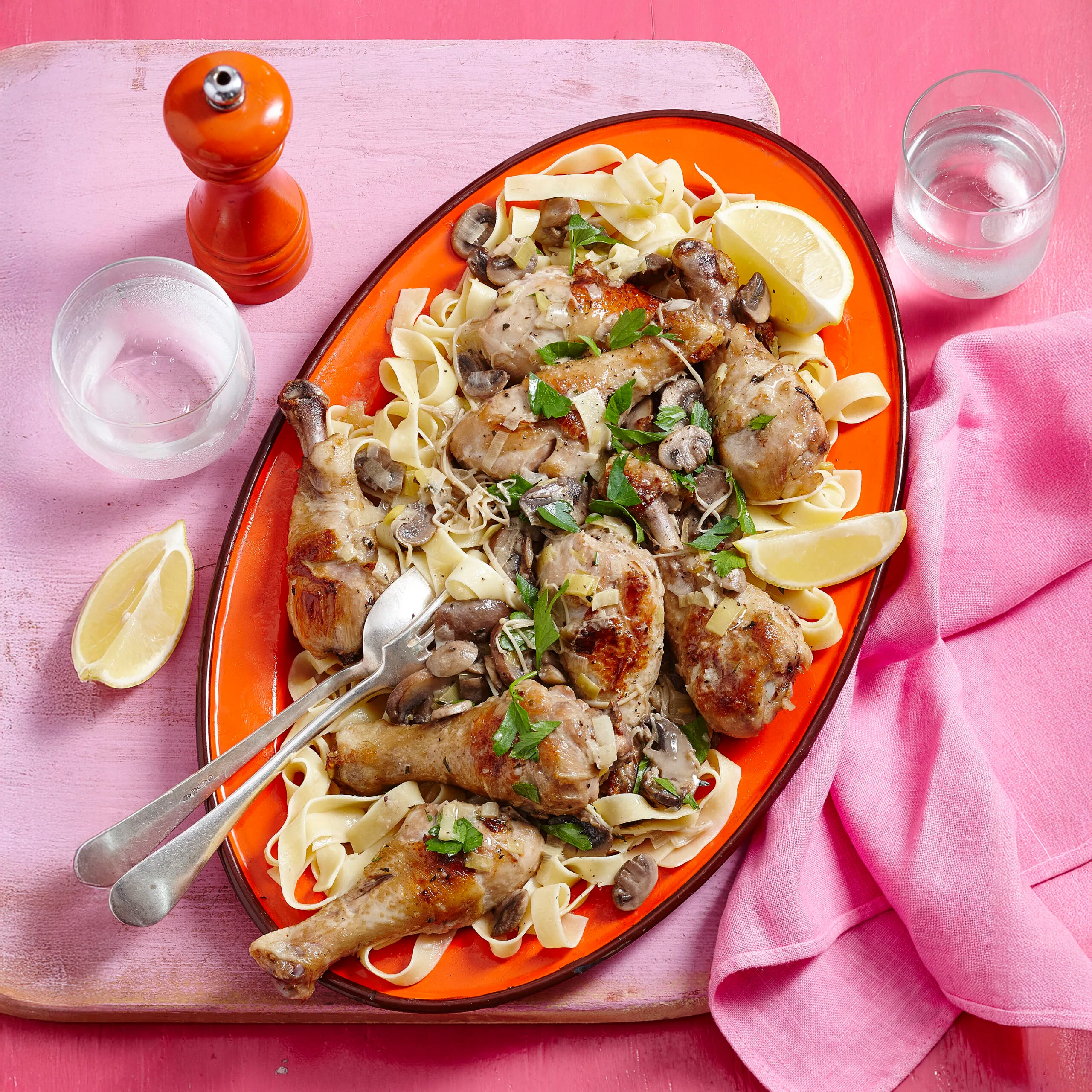 Chicken drumsticks with golden mushrooms