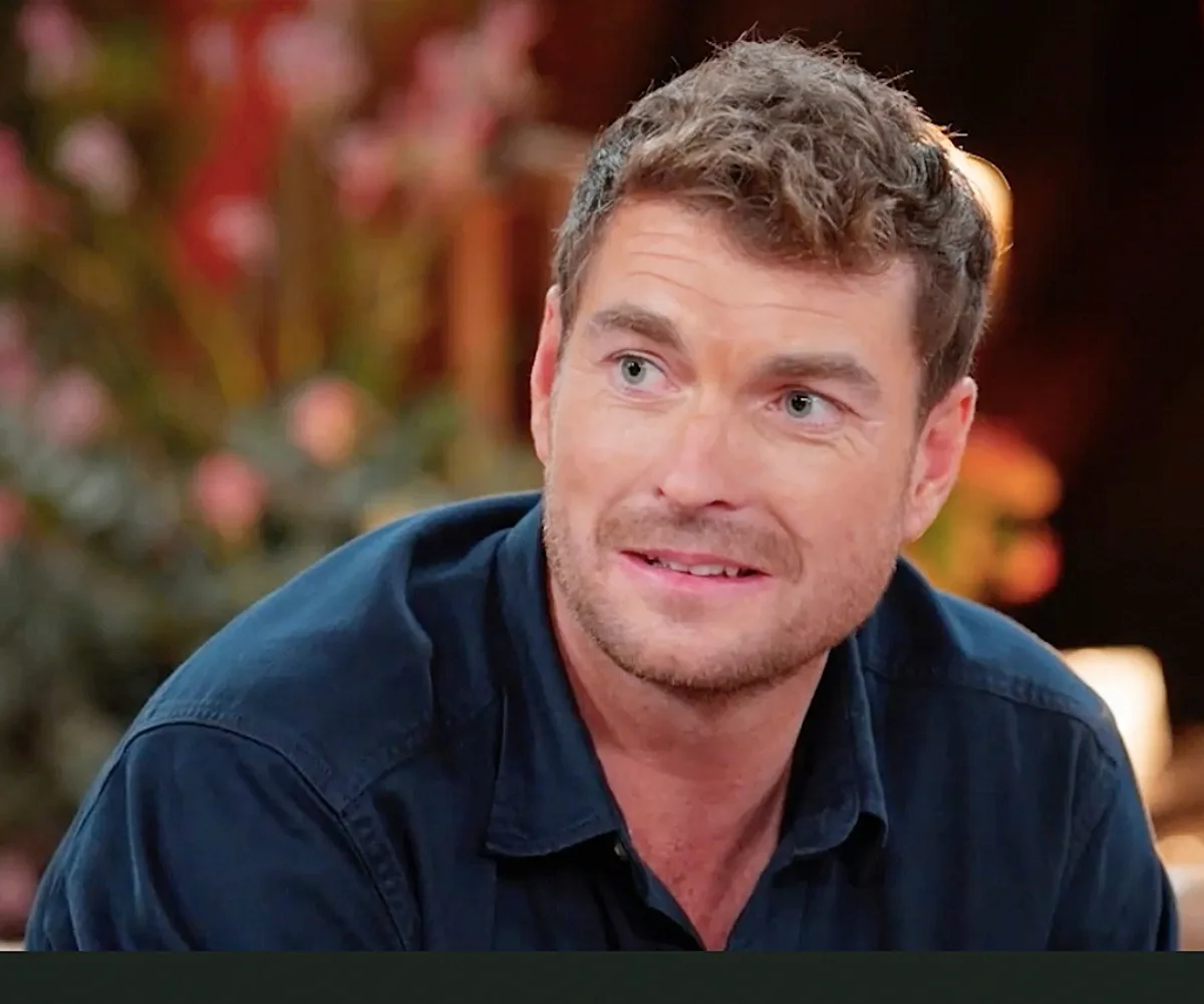 Farmer Thomas looks a little scared sitting on the reunion couch