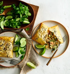 Satay chicken pies