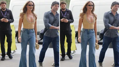 Margot Robbie jeans