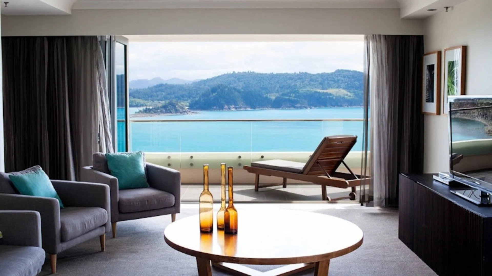 Reef View Hotel, resort in Queensland.