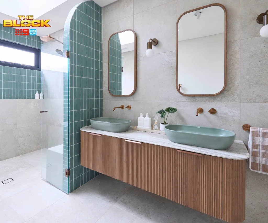 Emma and Ben's gorgeous green bathroom