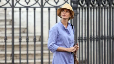 Far from the glittering lights of Hollywood, Julia Roberts is embracing a more low-key routine in London