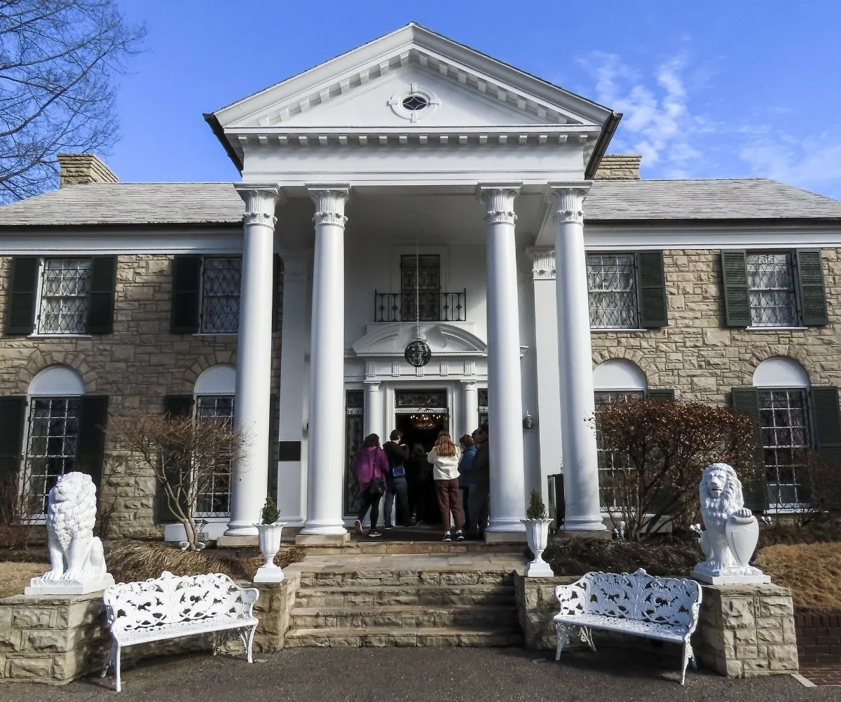 Elvis' legacy: The music legend left a vast fortune and the family has been fighting over it ever since! Graceland pictured. (Image: Shutterstock)