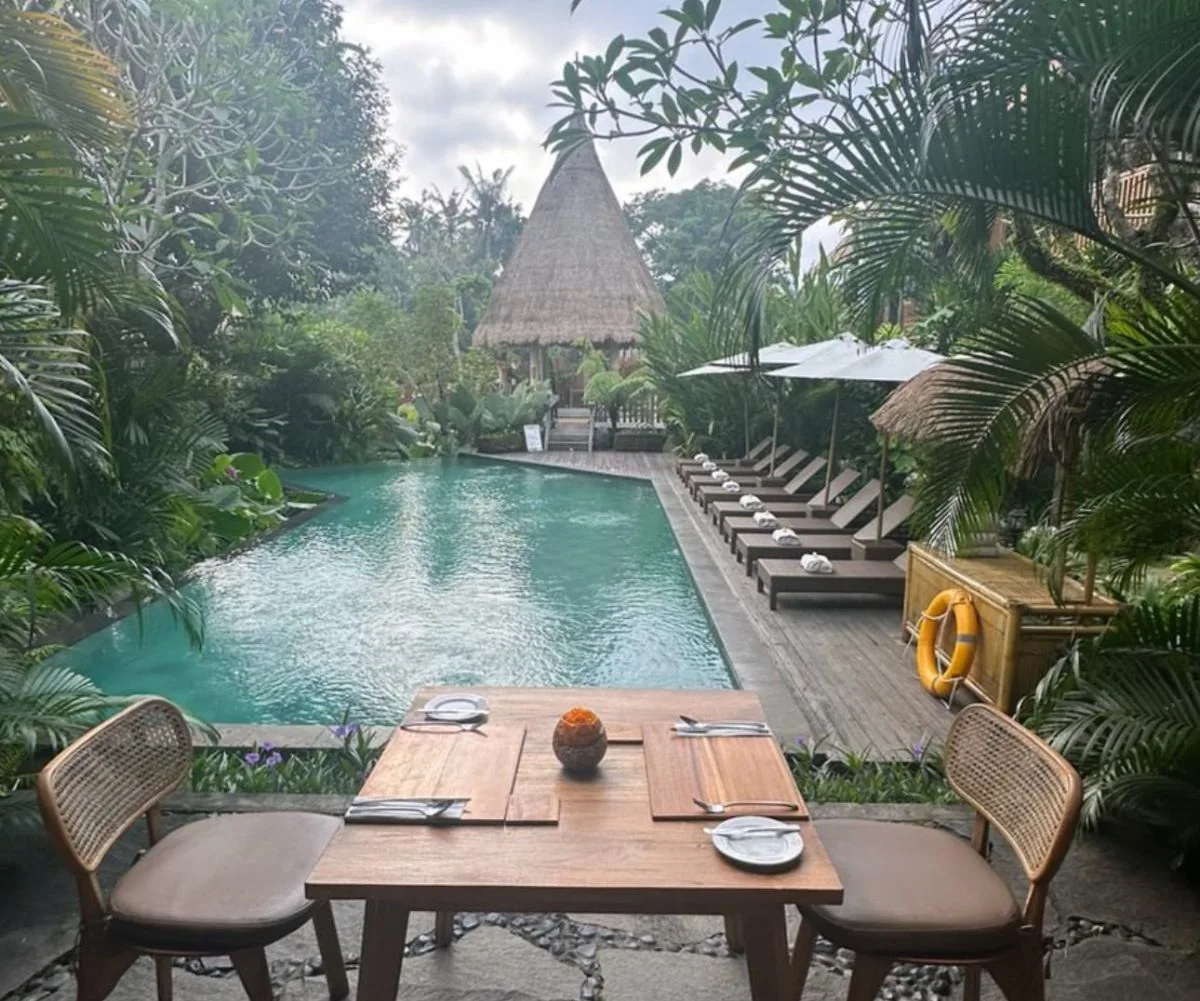 Table for two: The couple have been enjoying breakfast with a view! (Image: Instagram)