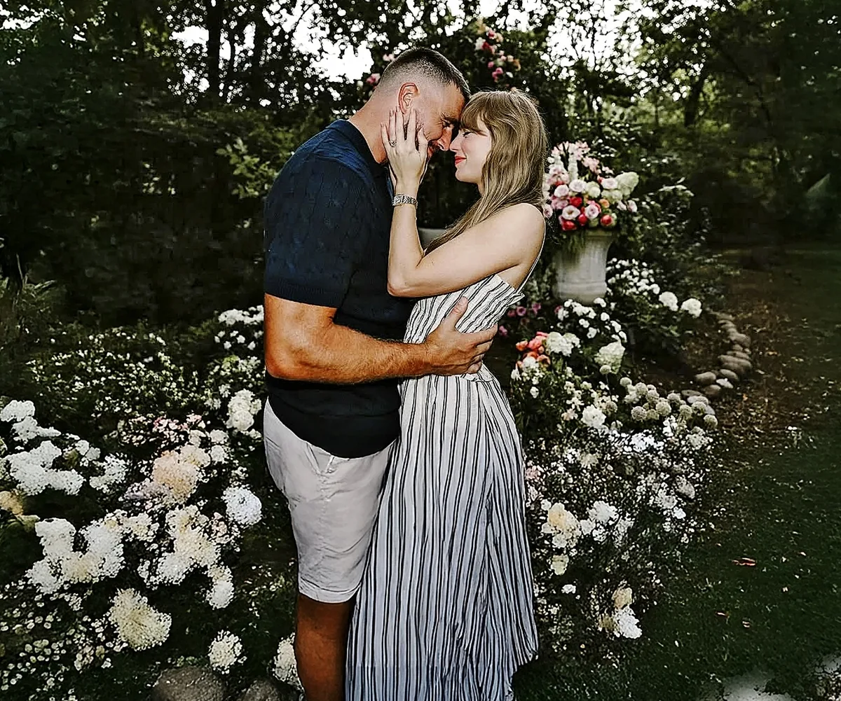 Travis proposed at his Kansas City home