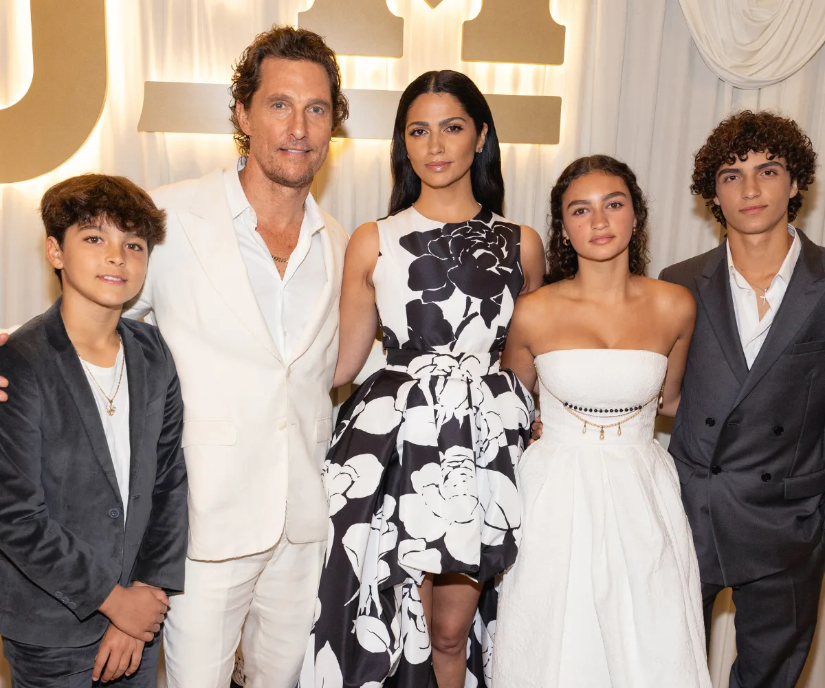 ivingston McConaughey, Matthew McConaughey, Camila Alves McConaughey, Vida McConaughey, and Levi McConaughey 