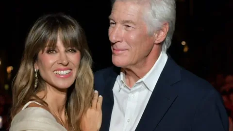 Meet Richard Gere's wife Alejandra SIlva