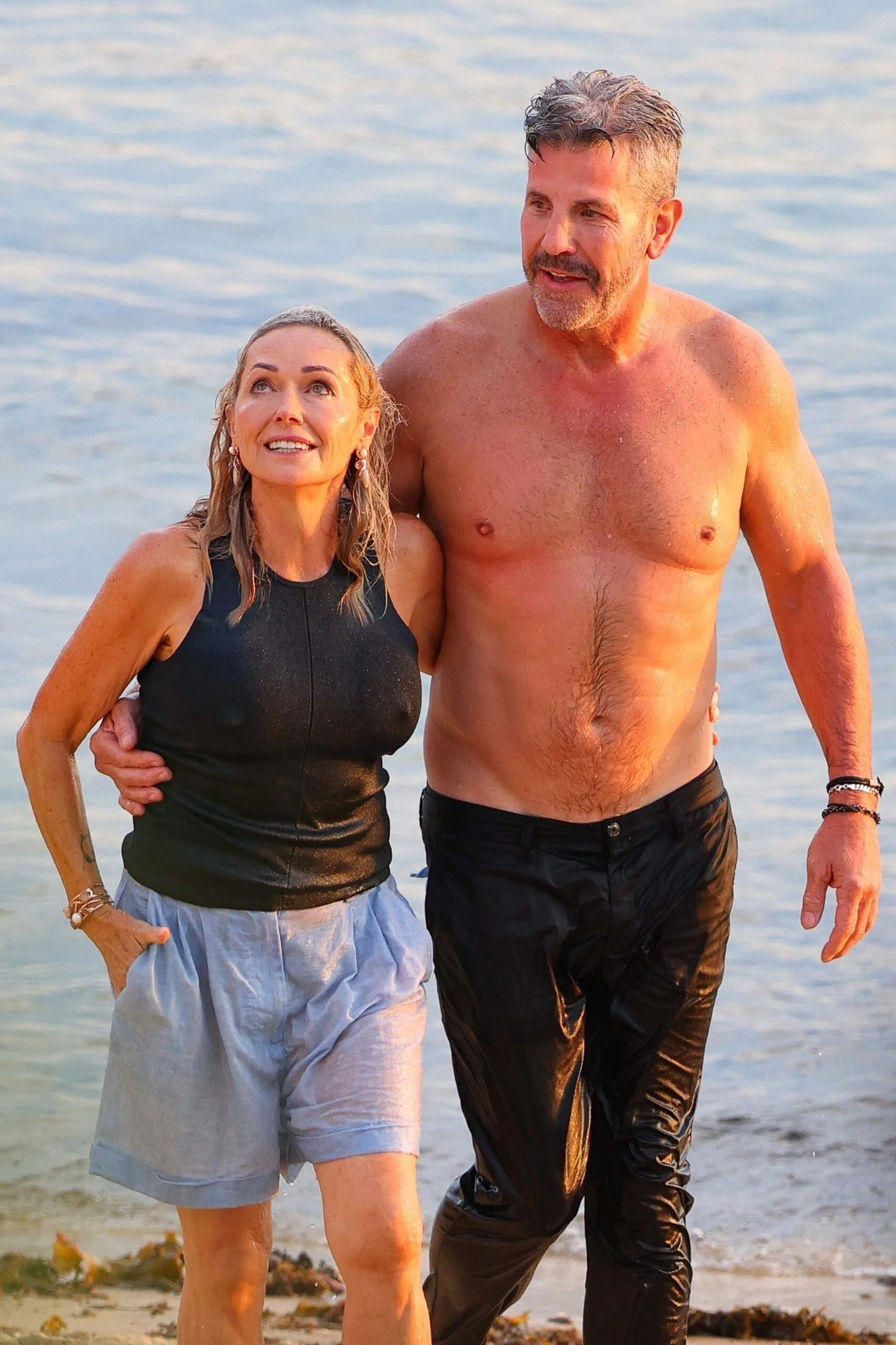 The Golden Bachelor Australia 2025 Barry 'Bear' Myrden is seen with one of the contestant having a picnic a swim at a Sydney beach.
