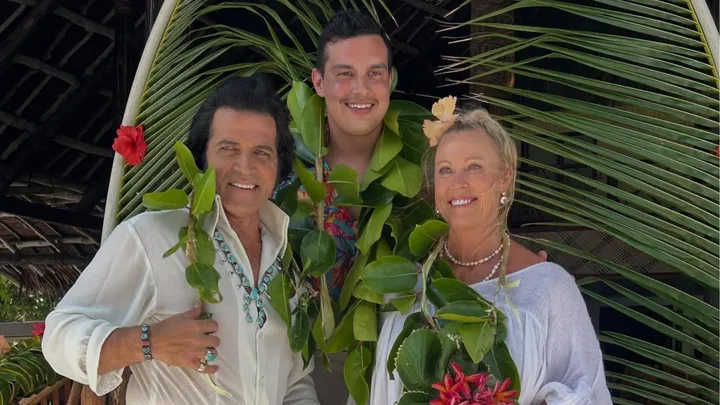 Lisa and Mark renewed their vows in Fiji