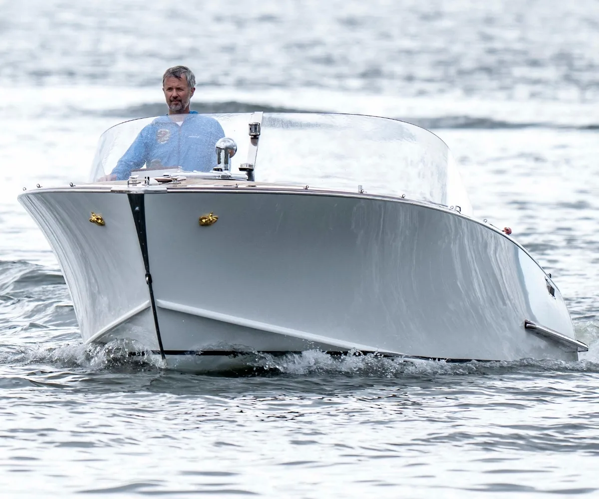King Frederik boat