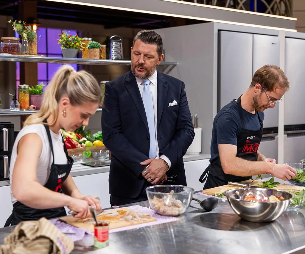 Can Maria and Bailey impress judge Manu Feildel on MKR?