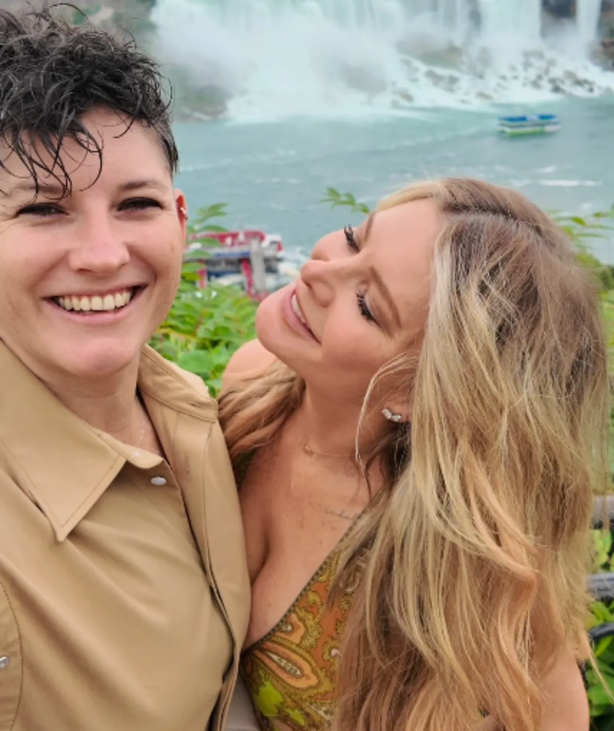 Natalie Bassingthwaighte and Pip Loth.