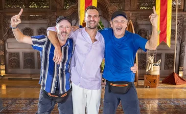The Amazing Race’s Stephen and Bernard Curry spill on their big win & what the cast got up to behind the scenes