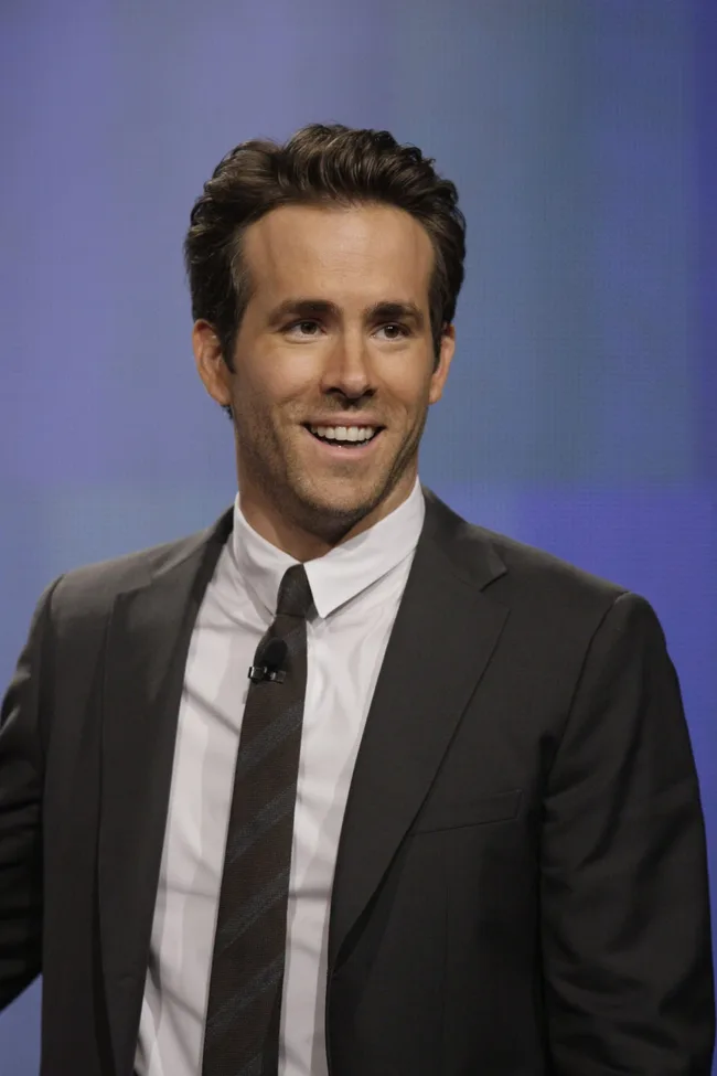 THE TONIGHT SHOW WITH JAY LENO -- Episode 3899 -- Pictured: Actor Ryan Reynolds on September 22, 2010 -- Photo by: Paul Drinkwater/NBC/NBCU Photo Bank