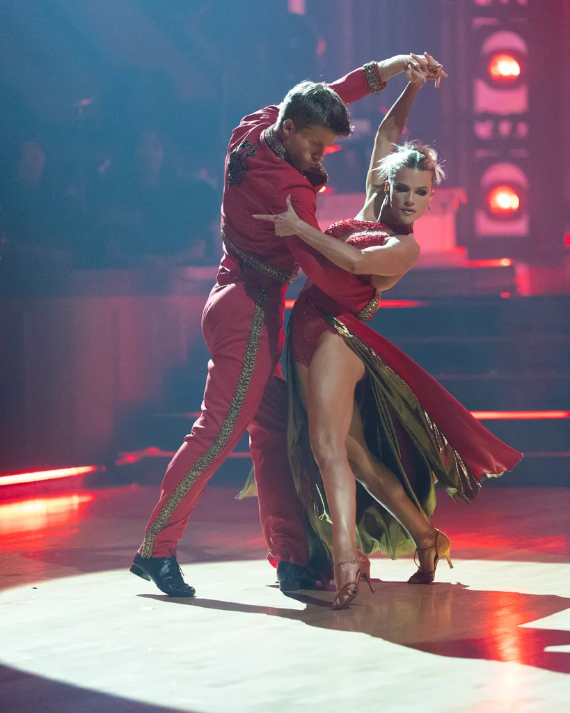 DANCING WITH THE STARS - "Rock & Roll Hall of Fame Night" - Rob Irwin and Whitney