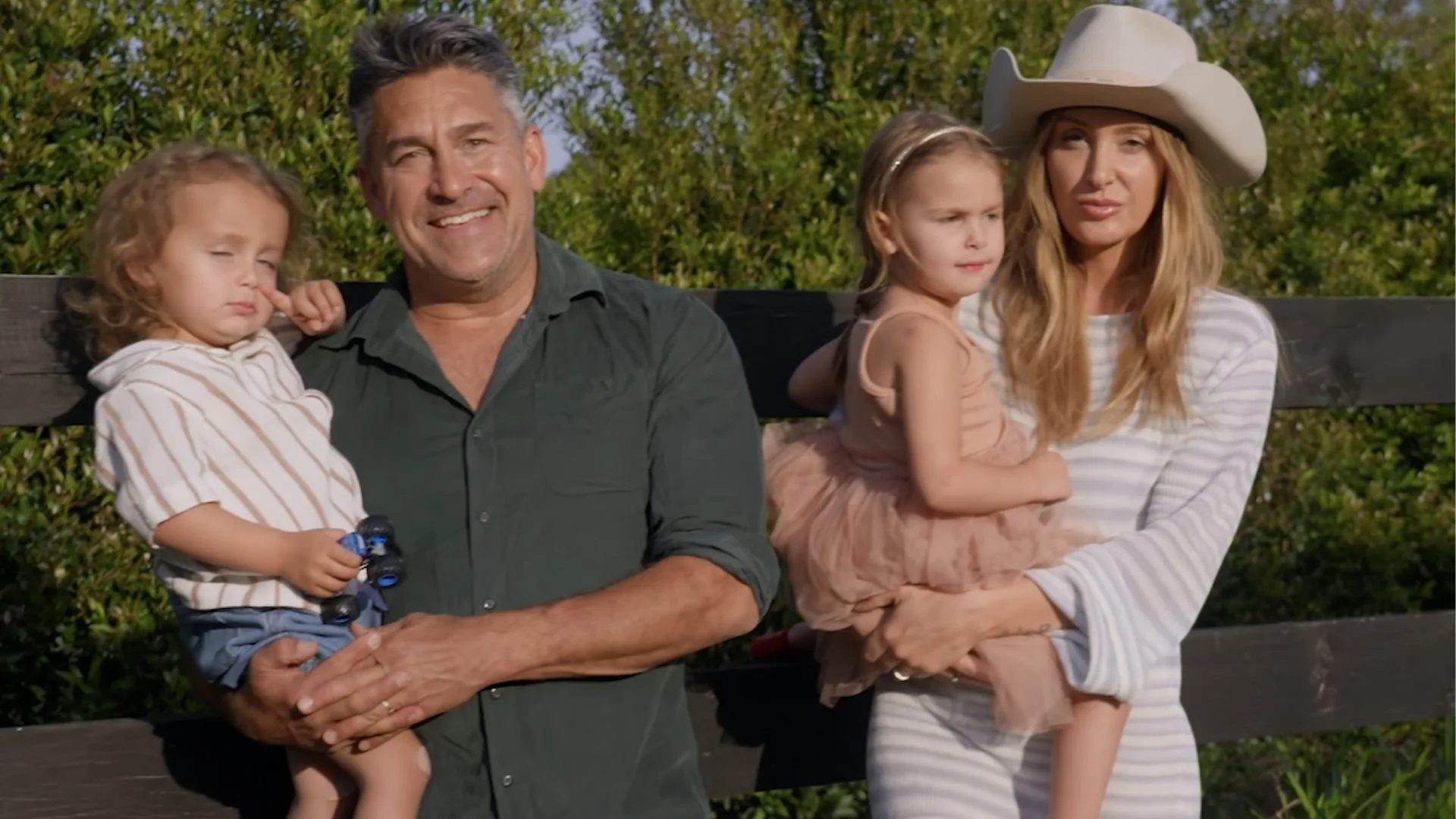 nowtolove.com.au - Harry Mulholland - JAMIE DURIE: 'My kids love farm life!'