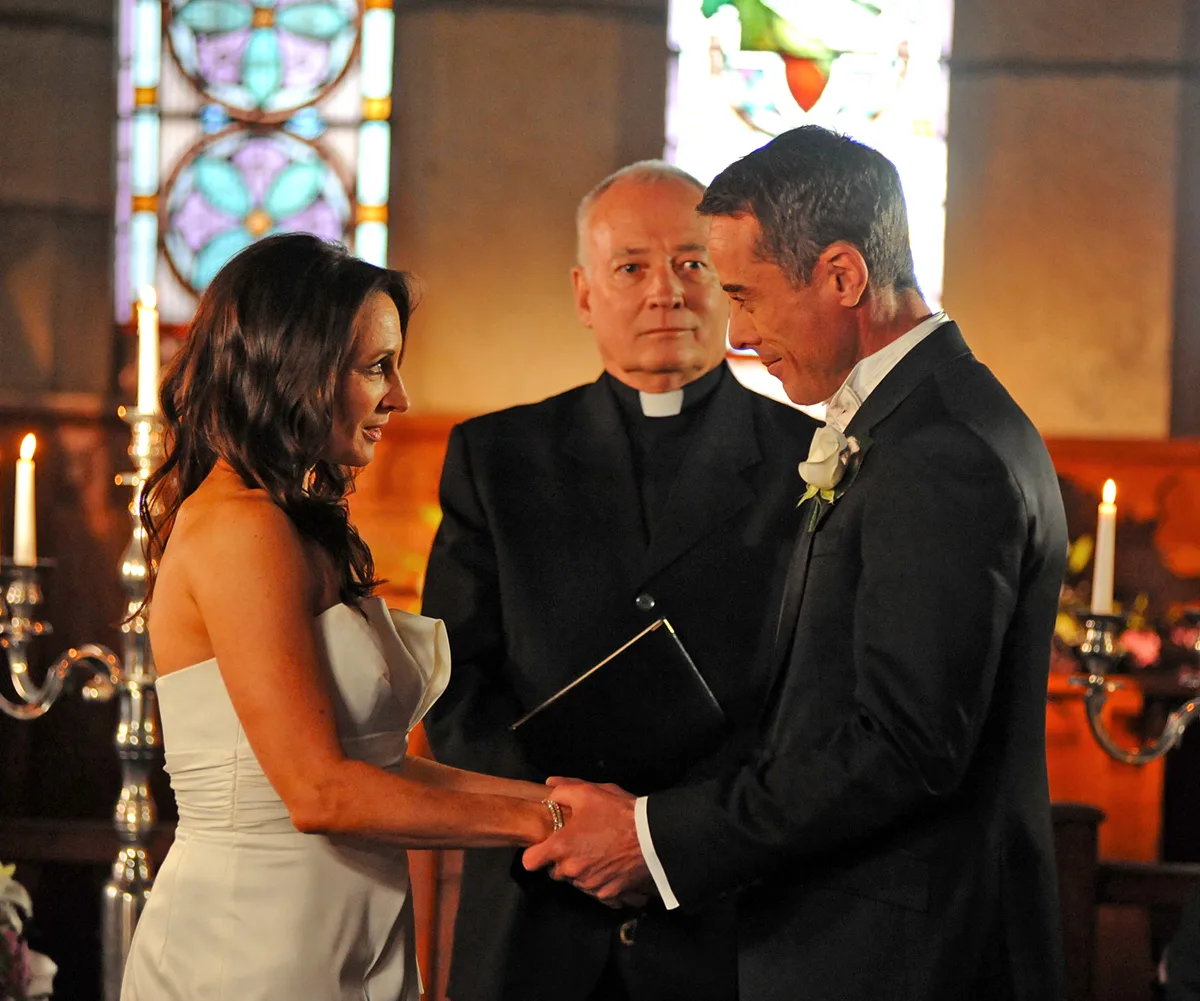 Roo and Harvey marry on Home and Away.