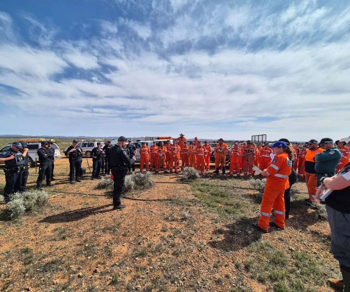 Police, SES and ADF search for Gus Lamont.