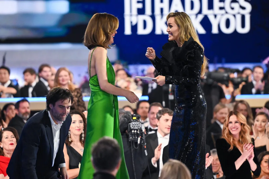 Rose Byrne, Miley Cyrus, Golden Globes