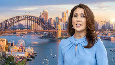 Queen Mary, background, Sydney Harbour