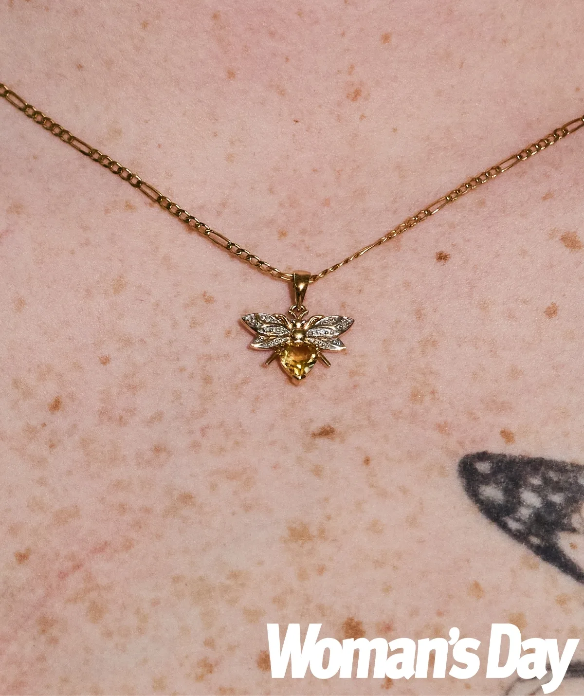 Natasha bee necklace