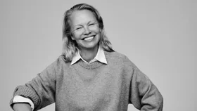 Pamela Anderson is heading to Oz! The iconic actress has announced an Australian tour