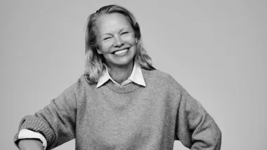 Pamela Anderson is heading to Oz! The iconic actress has announced an Australian tour