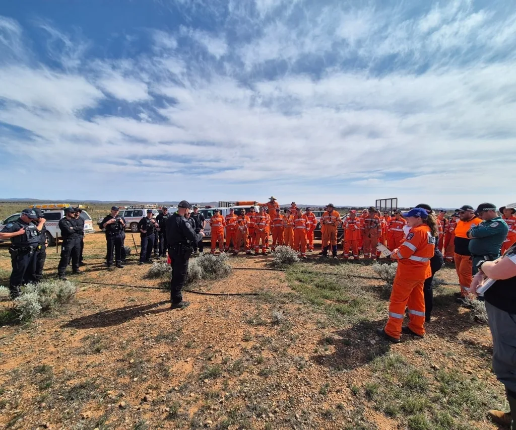 SES and police gathering in the outback