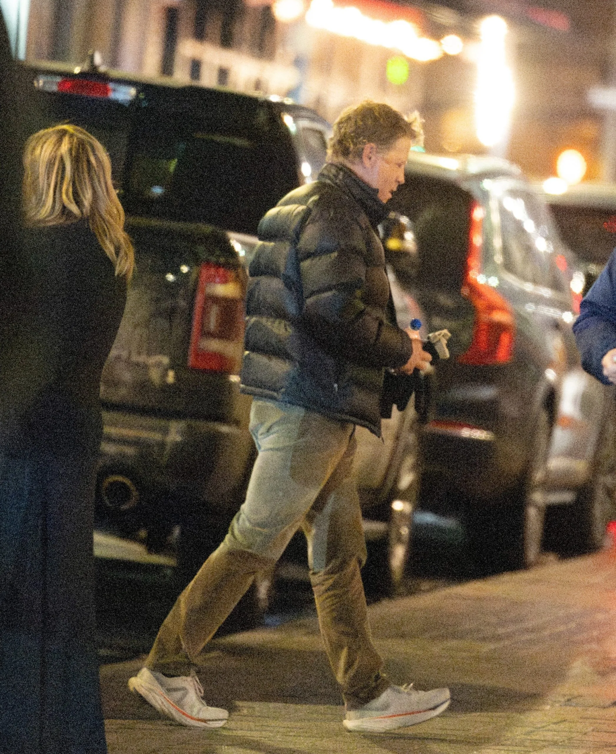 Greg Kinnear enjoys dinner and a sleepover with Courteney Cox in NYC on Feb 20