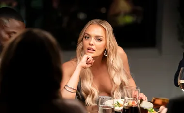 Alissa from MAFS confronts Bec at the Dinner Party table.