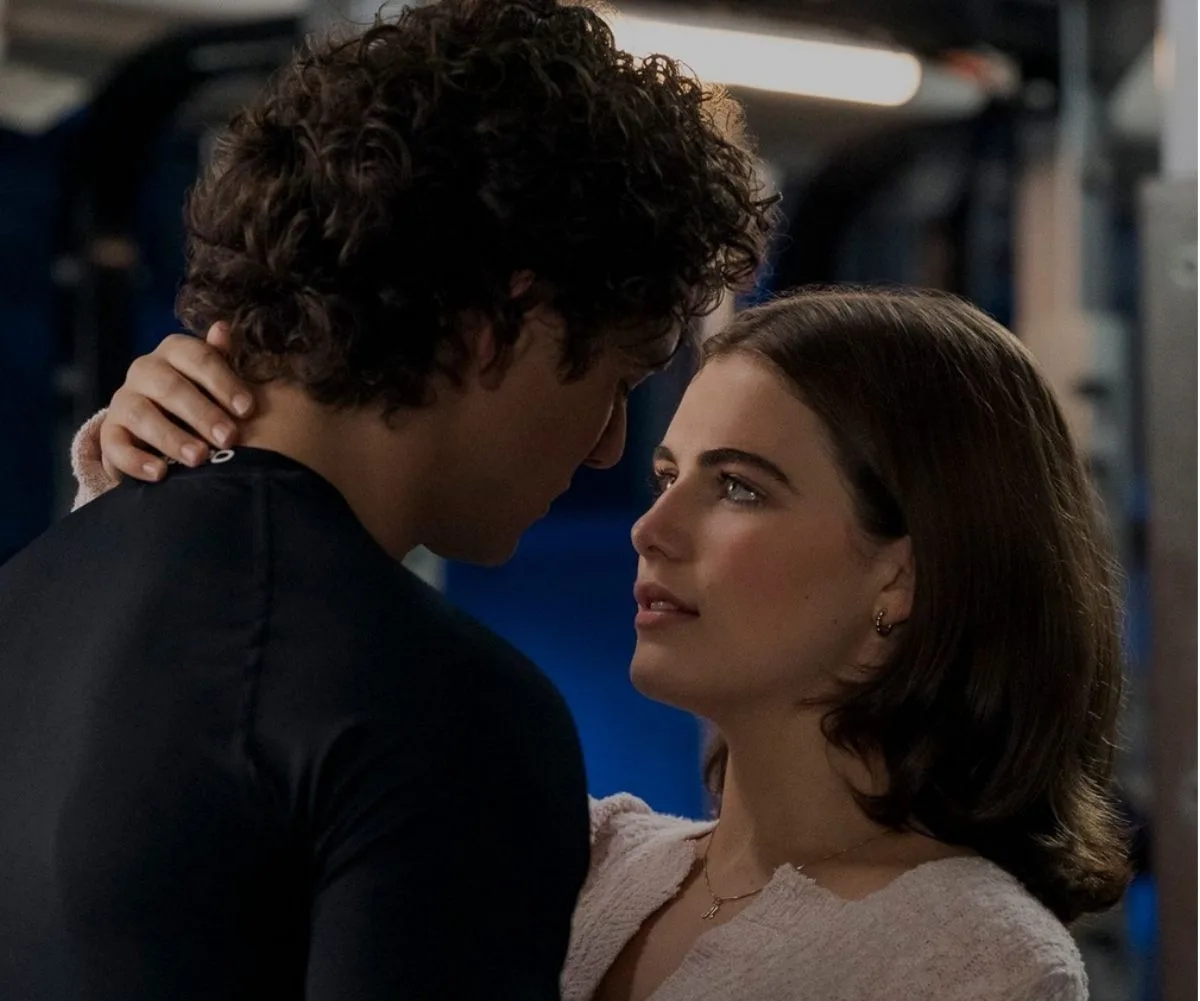 Garrett Graham (Belmont Cameli) and Hannah Wells (Ella Bright) stars in Off Campus