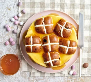 Hot cross bun cheesecake
