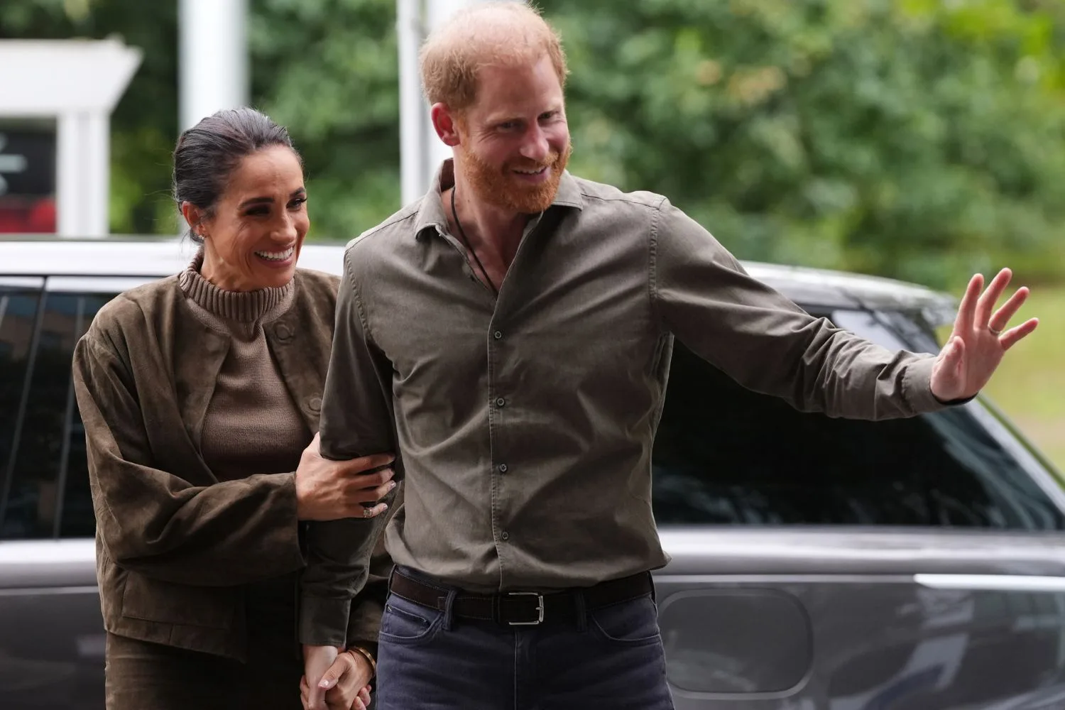 Prince Harry and Meghan, Duchess of Sussex arriving at the Australian National Veterans Art Museum
