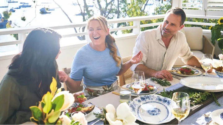 COOKBOOK AUTHOR DONNA HAY
