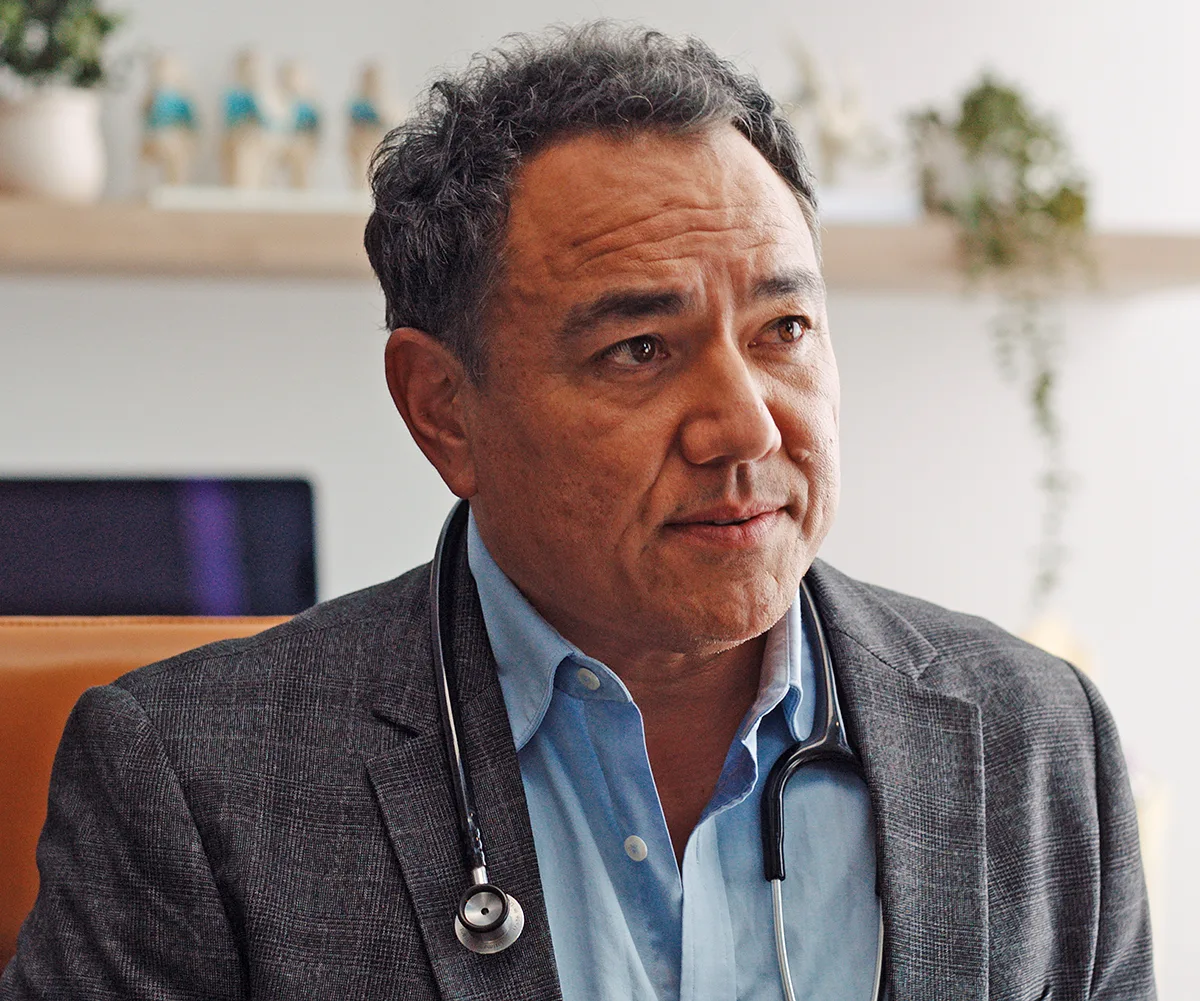 Sam Pang is a guest star in Urzila.