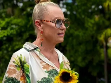 Lisa Curry, Mark Tabone