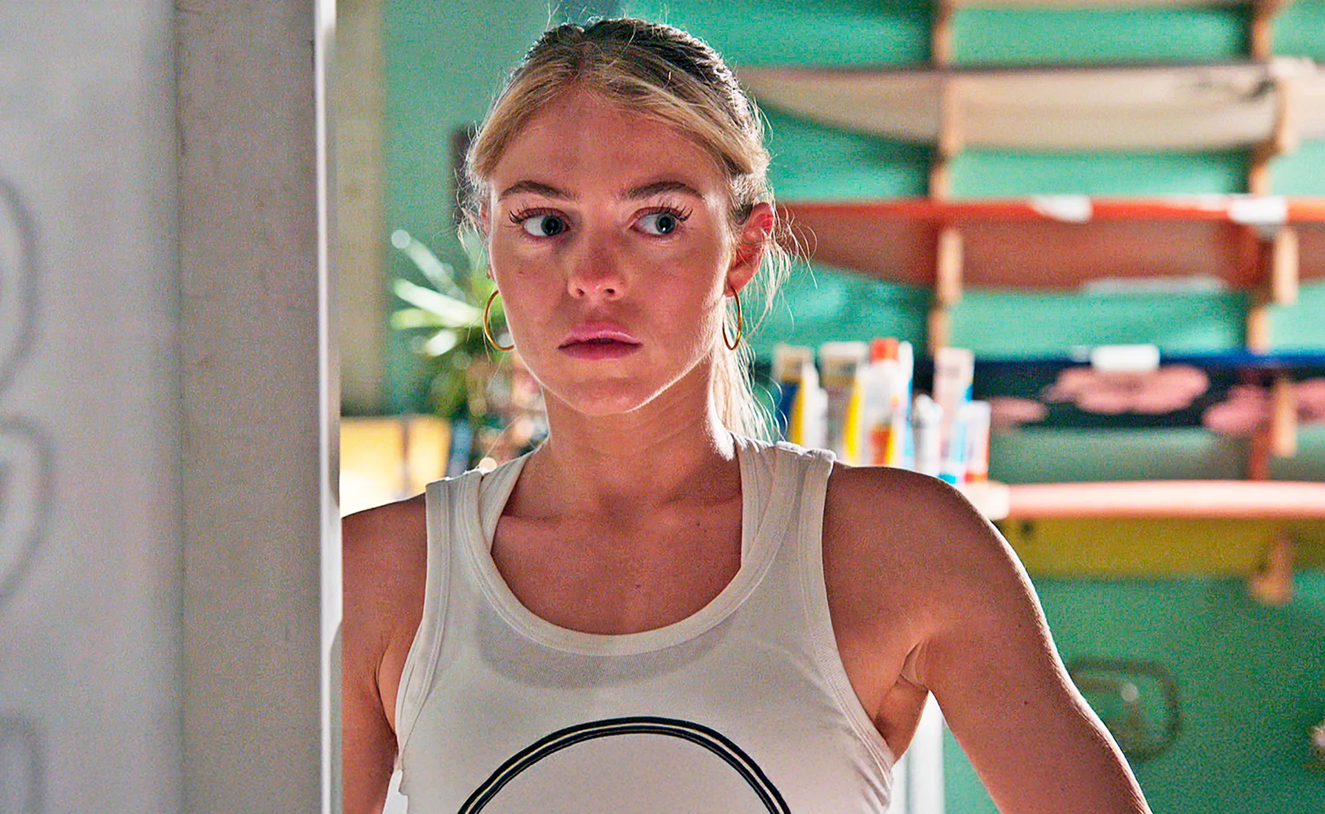 Home and Away spoilers: Lacey gets caught up in a robbery! | Now To Love