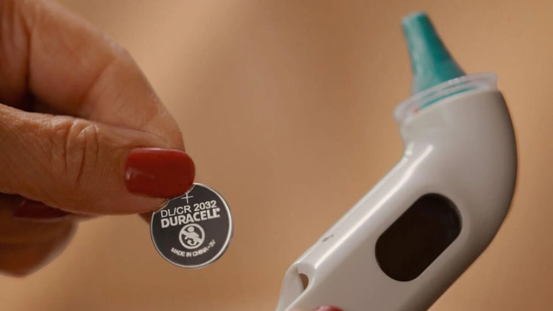 Digital thermometer with  Duracell battery