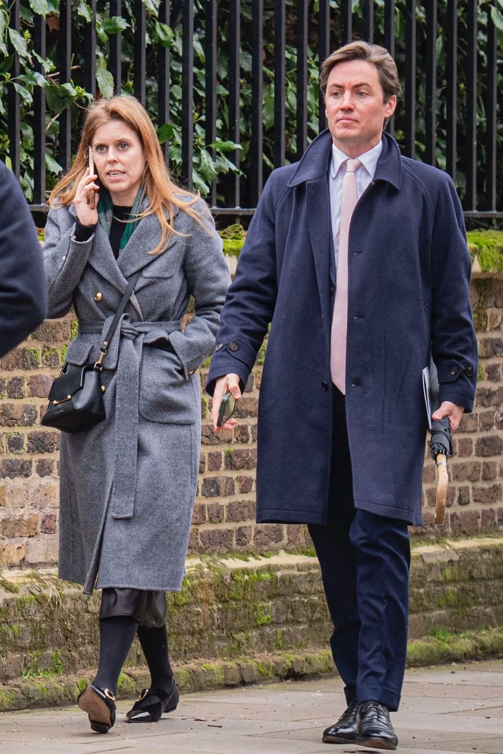 Edo Mapelli-Mozzi walking alongside Princess Beatrice (Credit: Backgrid)