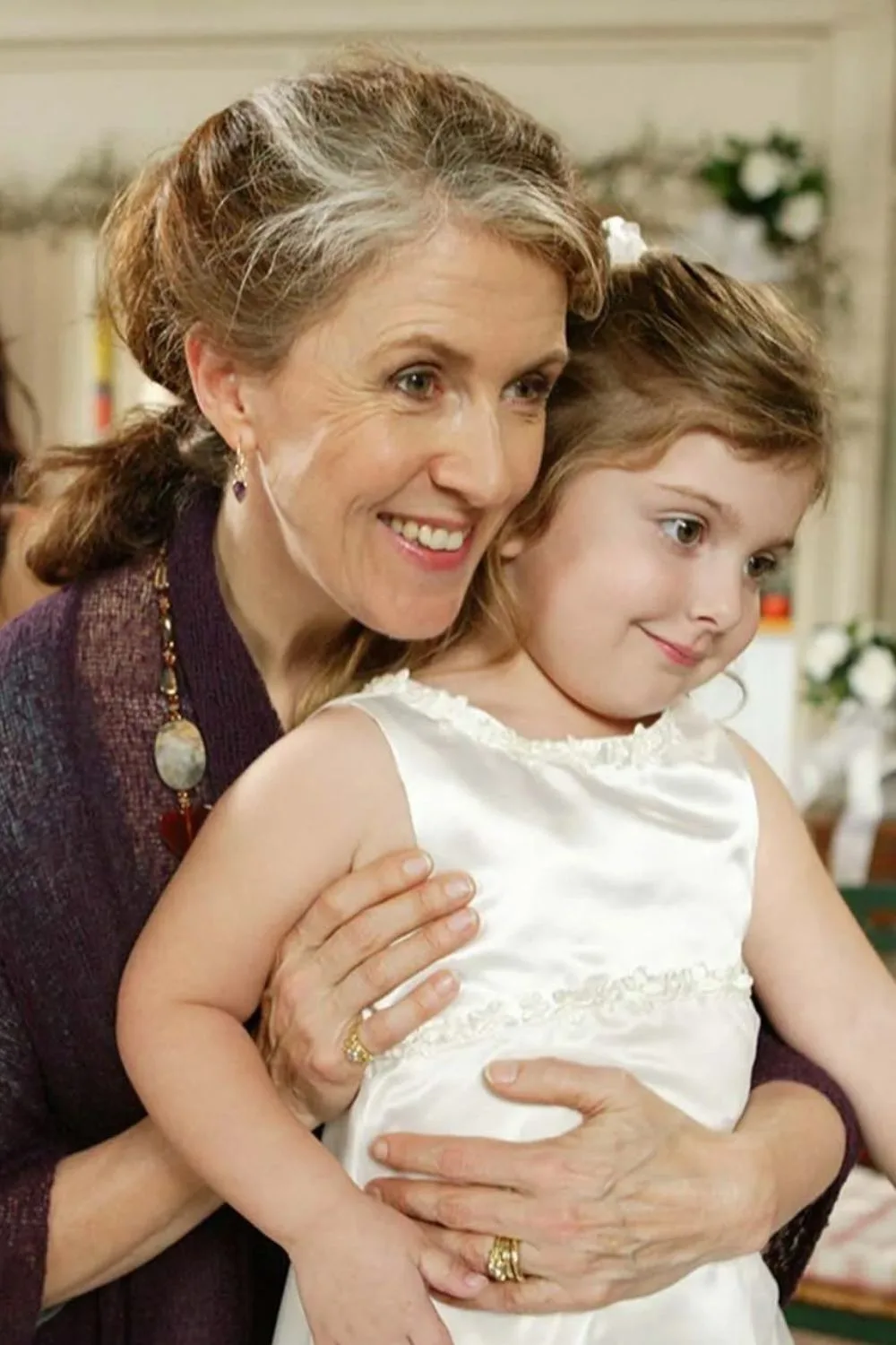 Debra Lawrance as Pippa on Home and Away