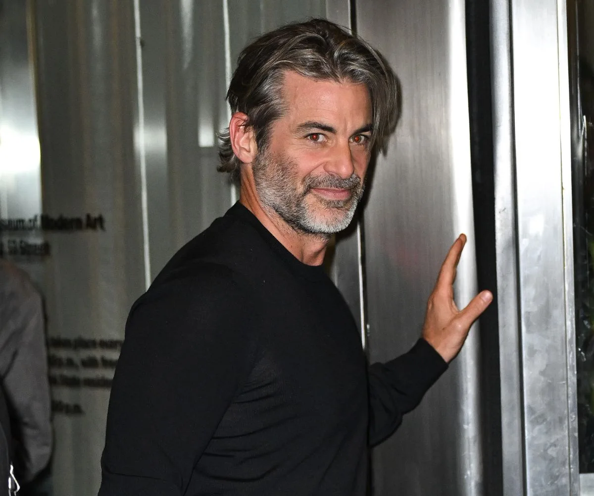 Jen's new man Jim isn't happy she's reconnecting with her ex. (Getty)
