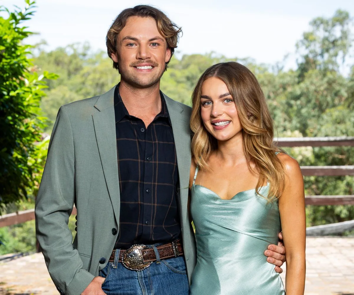 Farmer Wants A Wife Dylan and Ally